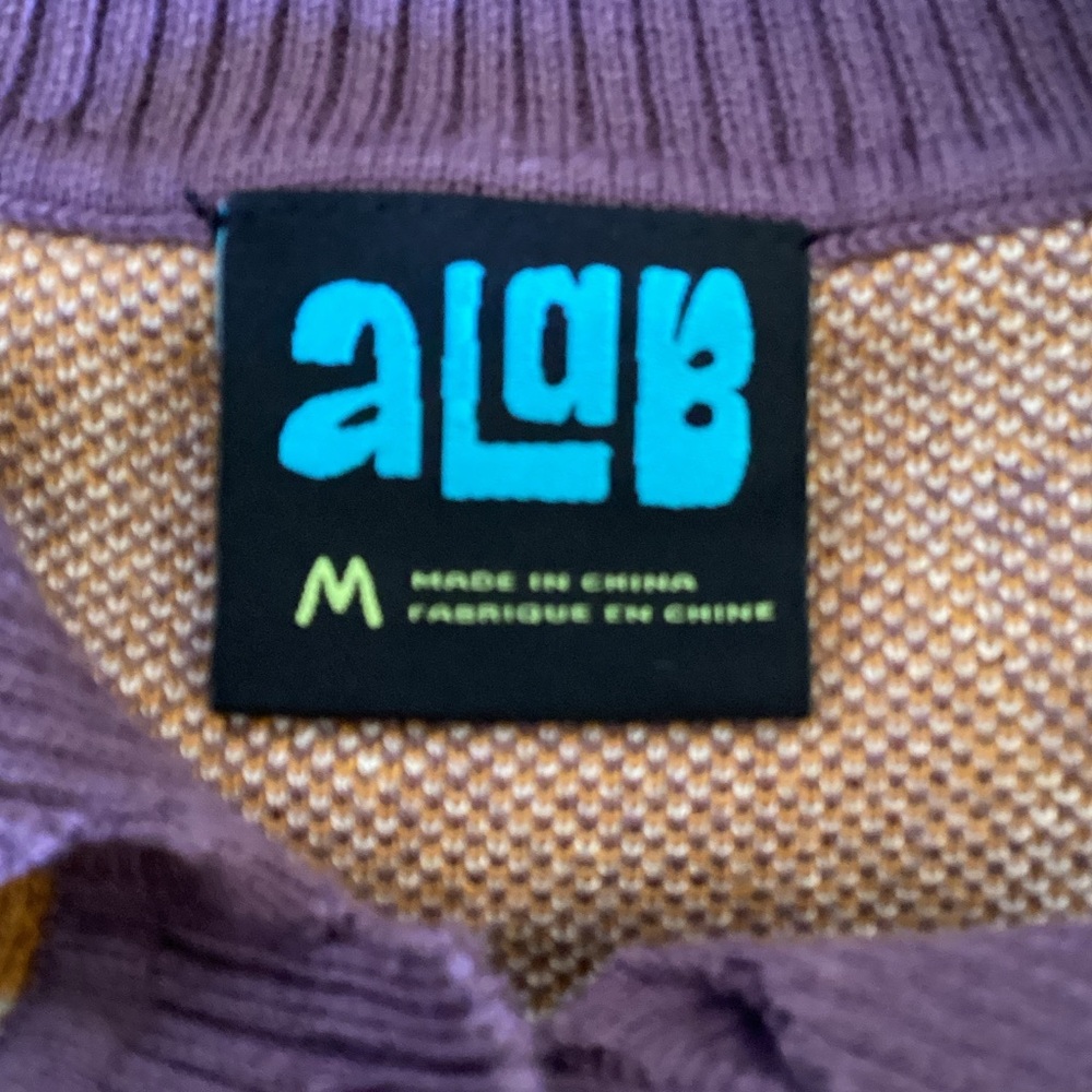 ALab Women’s Sweater - Picture 2 of 4